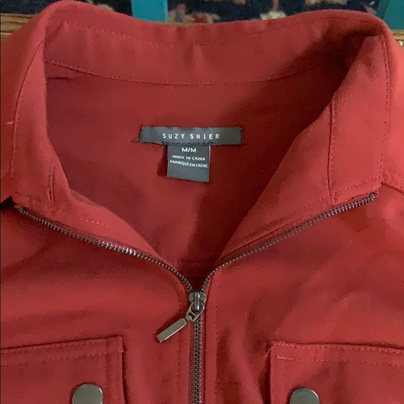 Red/maroon collared dress with zipper - Picture 3 of 3